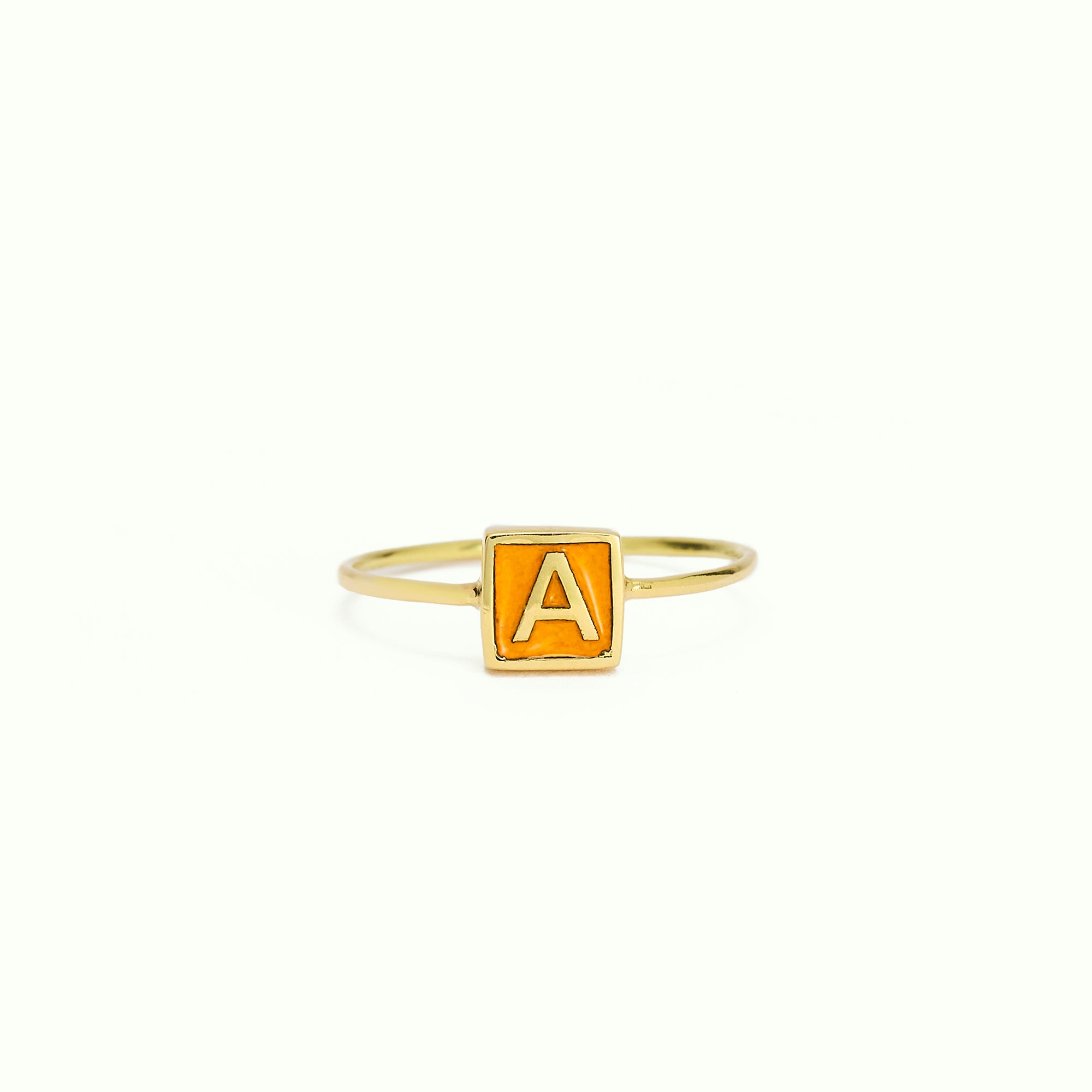 Anillo Gena Square Letter Esmalte Naranja