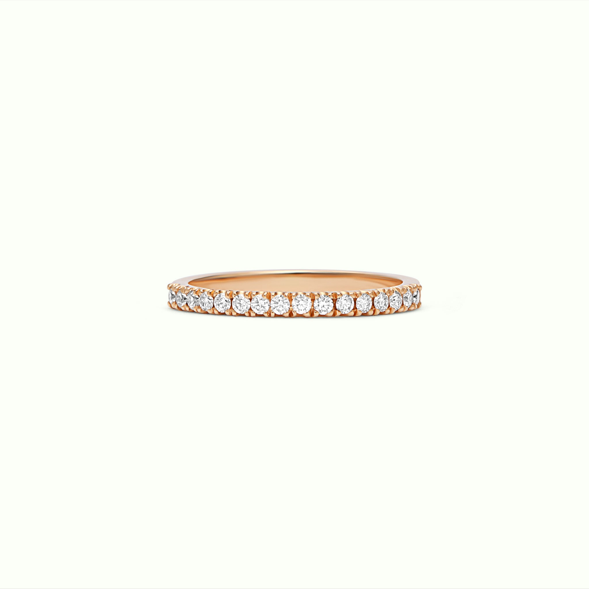 Media alianza de oro rosa 18kt con diamantes talla brillante con un total de 0,24ct - BELLA